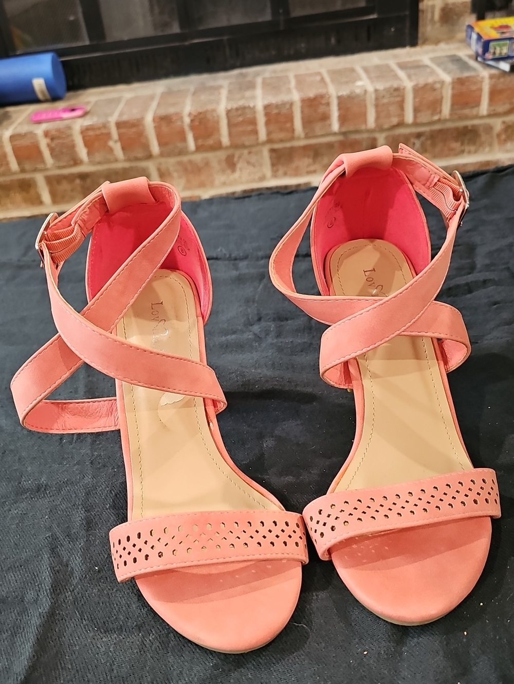 Women's Coral Crisscross Ankle-Strap Sandals Size 8